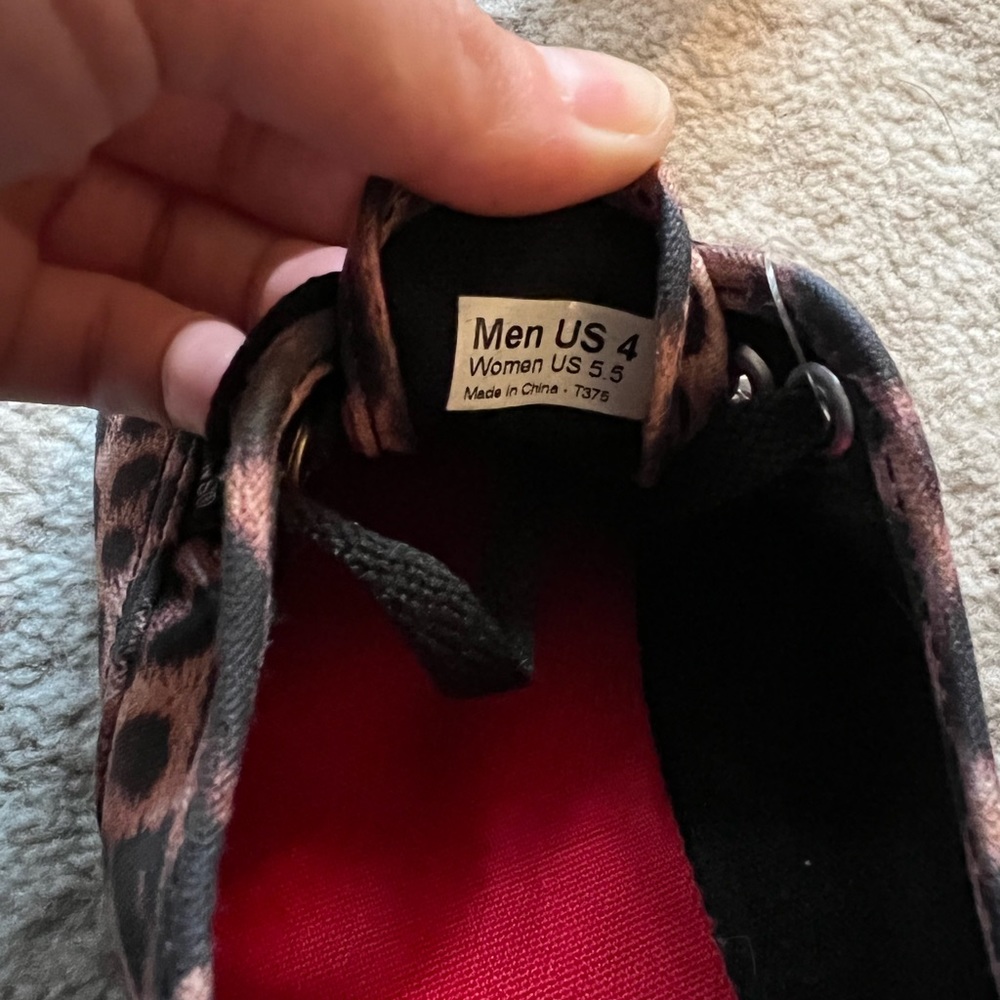 SOLD Leopard Vans nwt - Picture 3 of 5